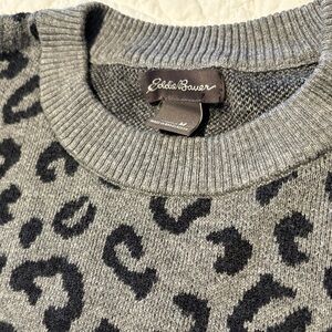 Eddie Bauer Black and Gray Animal Print Sweater - M - like new